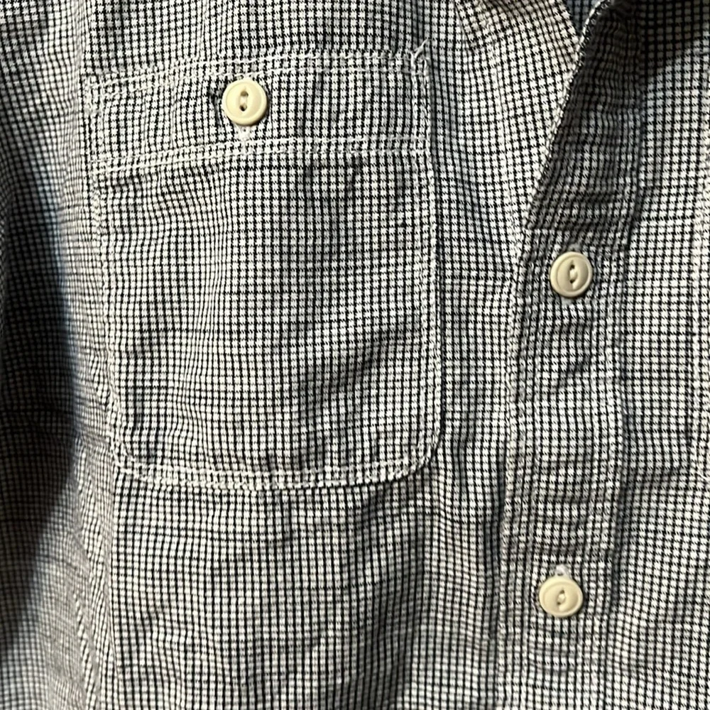 Gap shirt bottom down size 10 boys